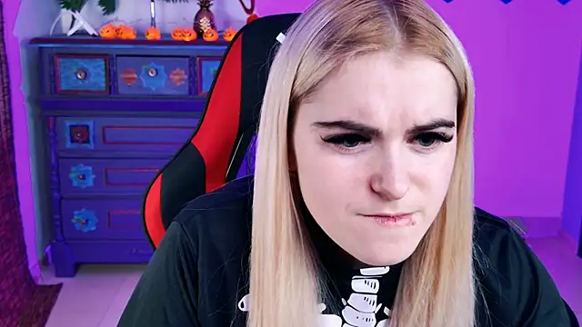 Snapshot of Stef_Nicks chatting on October 2025 09:11:04 AM Stef Nicks online show from October 2025 09:11:04 AM