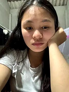 Snapshot of NhuFox chatting on October 2025 01:43:02 PM NhuFox online show from October 2025 01:43:02 PM