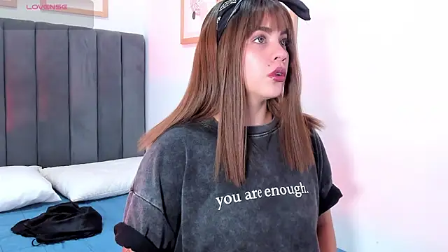 SuccubusDolly online show from October 2025 08:05:02 PM