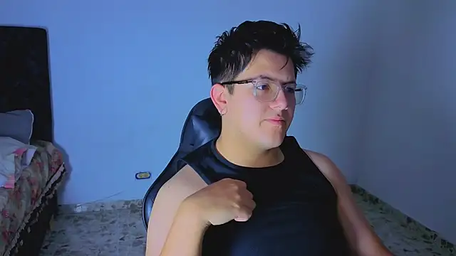 Snapshot of Ryan_Doretti chatting on October 2025 09:40:01 AM Ryan Doretti online show from October 2025 09:40:01 AM