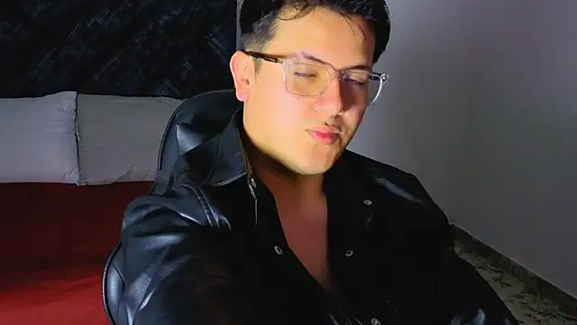 Snapshot of Ryan_Doretti chatting on October 2025 11:25:01 AM Ryan Doretti online show from October 2025 11:25:01 AM