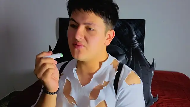 Snapshot of Ryan_Doretti chatting on October 2025 11:45:02 AM Ryan Doretti online show from October 2025 11:45:02 AM