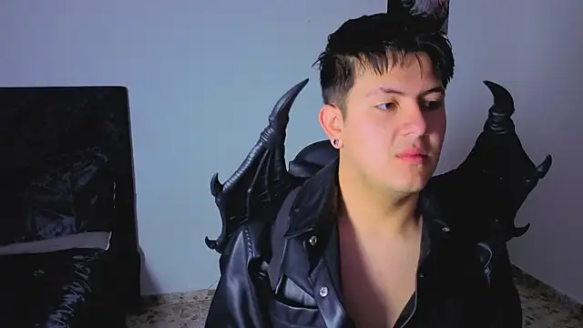 Snapshot of Ryan_Doretti chatting on October 2025 12:50:01 PM Ryan Doretti online show from October 2025 12:50:01 PM