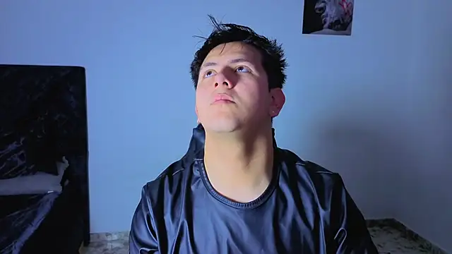 Snapshot of Ryan_Doretti chatting on November 2025 01:46:01 PM Ryan Doretti online show from November 2025 01:46:01 PM