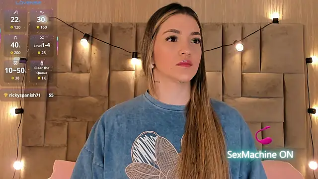 ClaradelMar online show from October 2025 10:56:02 AM