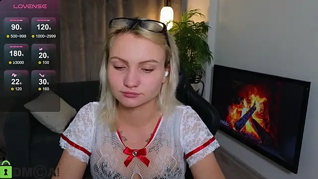 Cameronlovely  online show from October 2025 07:14:02 PM