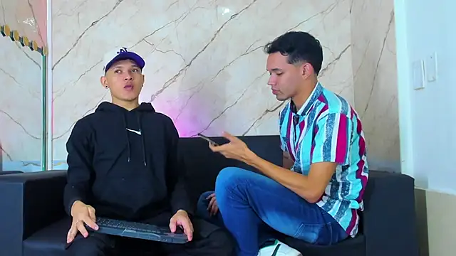 jeremytonner online show from November 2025 04:00:01 AM