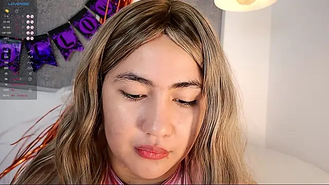 Madii smith online show from October 2025 01:12:01 PM