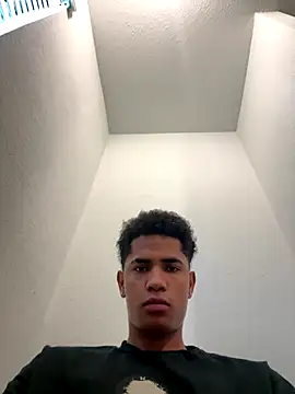 fuego01 online show from October 2025 03:23:02 PM