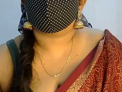 Snapshot of Siya_Akhor chatting on October 2025 07:03:02 PM Siya Akhor online show from October 2025 07:03:02 PM