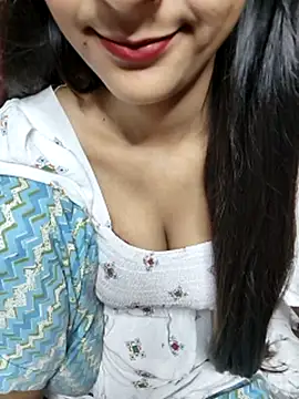 Indian-Aleena online show from October 2025 07:47:01 PM