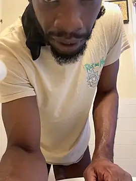 Snapshot of BigBDMari chatting on September 2025 10:43:02 PM BigBDMari online show from September 2025 10:43:02 PM