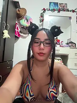 Snapshot of saranghae_ chatting on November 2025 09:06:01 PM saranghae online show from November 2025 09:06:01 PM