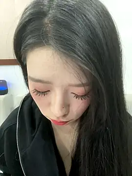 yuanyuanzi99 online show from October 2025 10:14:02 AM