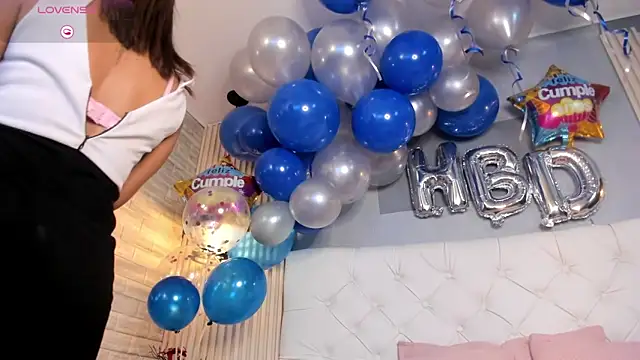 Snapshot of scarletbaker_ chatting on November 2025 11:34:02 AM scarletbaker online show from November 2025 11:34:02 AM