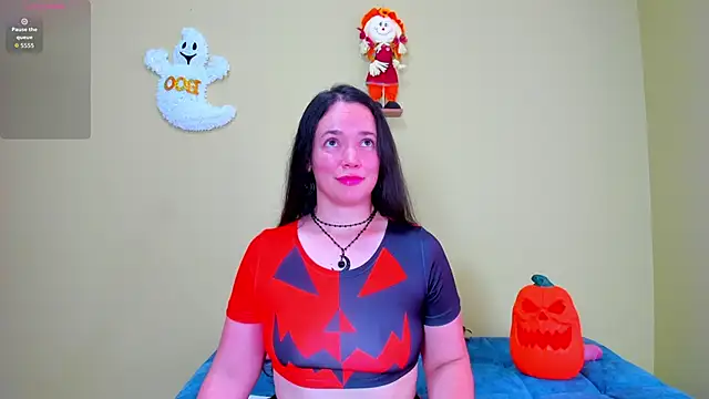 Snapshot of loreen_grey chatting on October 2025 08:15:01 PM loreen grey online show from October 2025 08:15:01 PM