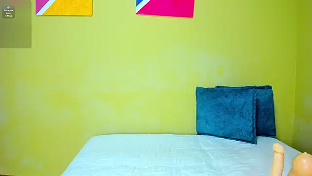 Snapshot of loreen_grey chatting on November 2025 08:07:01 PM loreen grey online show from November 2025 08:07:01 PM