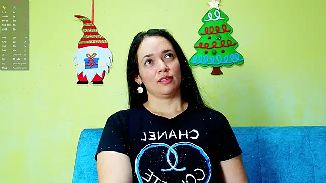 Snapshot of loreen_grey chatting on December 2025 08:05:02 PM loreen grey online show from December 2025 08:05:02 PM