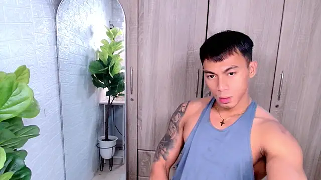 Snapshot of PinooyMilker chatting on October 2025 03:42:02 AM PinooyMilker online show from October 2025 03:42:02 AM