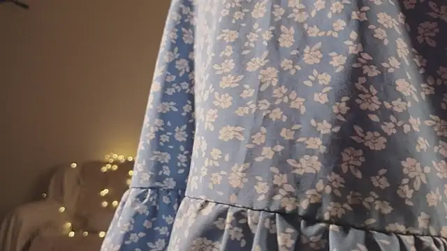 Pixxxis online show from November 2025 12:11:01 AM