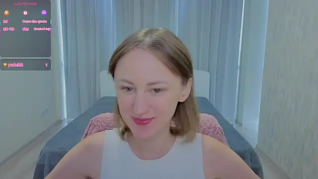 LuluChiiii online show from September 2025 10:26:02 AM