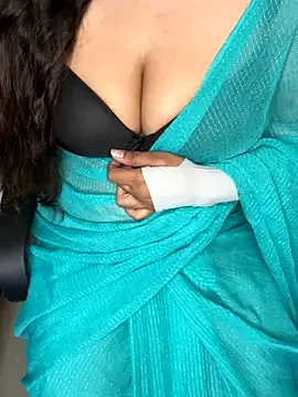 Snapshot of linishal chatting on October 2025 05:10:02 PM linishal online show from October 2025 05:10:02 PM