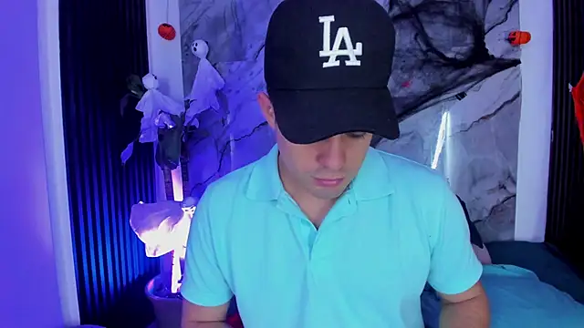 William Steel  online show from October 2025 03:32:01 AM