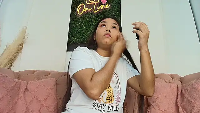 shanon marel online show from October 2025 12:15:01 PM