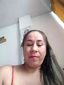 Nala1986 online show from October 2025 08:42:01 PM