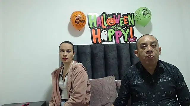 Snapshot of GabrielandAbigail chatting on October 2025 01:19:01 PM GabrielandAbigail online show from October 2025 01:19:01 PM