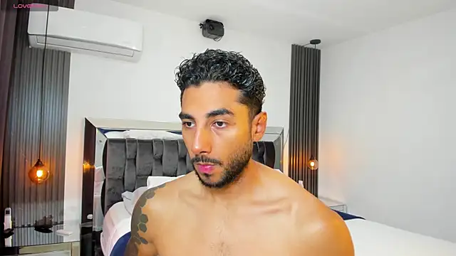 Snapshot of MARC_THOMPSON_ chatting on September 2025 04:28:02 PM MARC THOMPSON online show from September 2025 04:28:02 PM