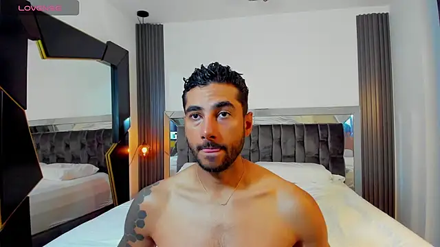 Snapshot of MARC_THOMPSON_ chatting on November 2025 02:28:01 PM MARC THOMPSON online show from November 2025 02:28:01 PM