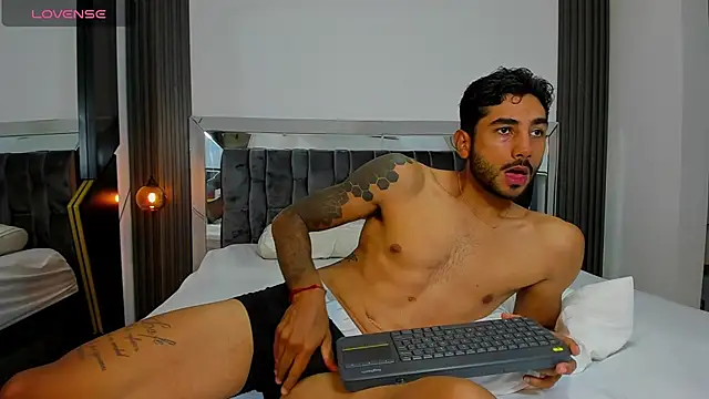 Snapshot of MARC_THOMPSON_ chatting on November 2025 01:10:01 PM MARC THOMPSON online show from November 2025 01:10:01 PM