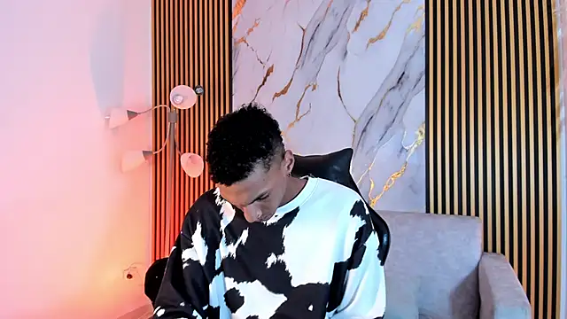 JulienSaint online show from October 2025 12:24:02 PM