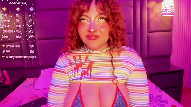 Snapshot of SamanthaaReed chatting on October 2025 05:59:02 AM SamanthaaReed online show from October 2025 05:59:02 AM