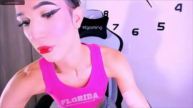 Snapshot of fhalon_foxxxys_ chatting on September 2025 01:26:02 PM fhalon foxxxys online show from September 2025 01:26:02 PM