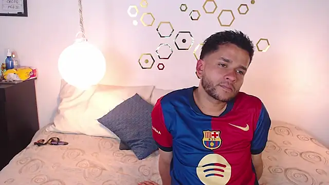 Snapshot of Provincute chatting on October 2025 02:44:01 AM Provincute online show from October 2025 02:44:01 AM