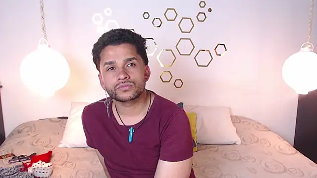 Snapshot of Provincute chatting on November 2025 01:48:02 AM Provincute online show from November 2025 01:48:02 AM