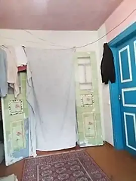 Snapshot of CutieMarine chatting on November 2025 10:48:02 AM CutieMarine online show from November 2025 10:48:02 AM