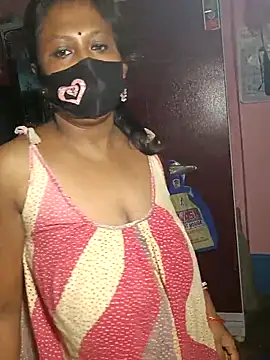 Snapshot of Hotty-rosni chatting on October 2025 11:18:02 PM Hotty-rosni online show from October 2025 11:18:02 PM