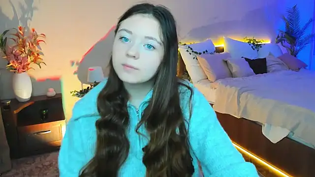 AlluringLookk online show from October 2025 04:35:02 AM