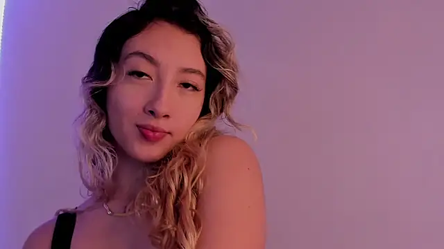 LauMiller online show from October 2025 07:37:01 PM