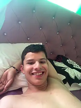 Tused11 online show from October 2025 04:48:02 PM
