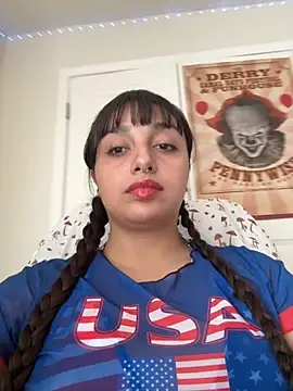 CharmingMaddie online show from September 2025 03:17:01 PM