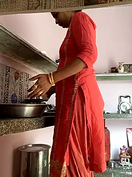 Snapshot of Love-pari077 chatting on October 2025 04:57:01 AM Love-pari077 online show from October 2025 04:57:01 AM