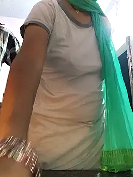 Snapshot of Love-pari077 chatting on October 2025 11:57:01 PM Love-pari077 online show from October 2025 11:57:01 PM