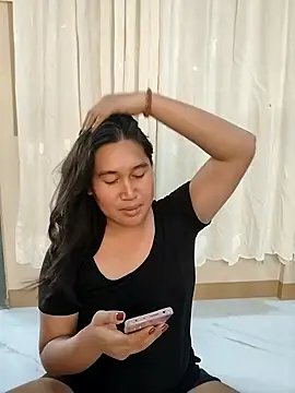 Snapshot of Romantic_Sabrina chatting on October 2025 02:22:02 AM Romantic Sabrina online show from October 2025 02:22:02 AM