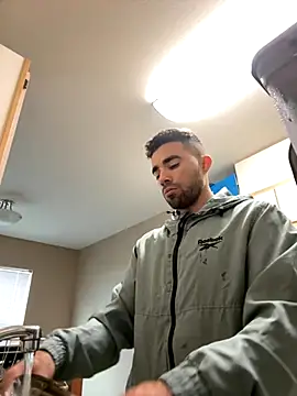 kelvin971011 online show from October 2025 06:39:02 PM