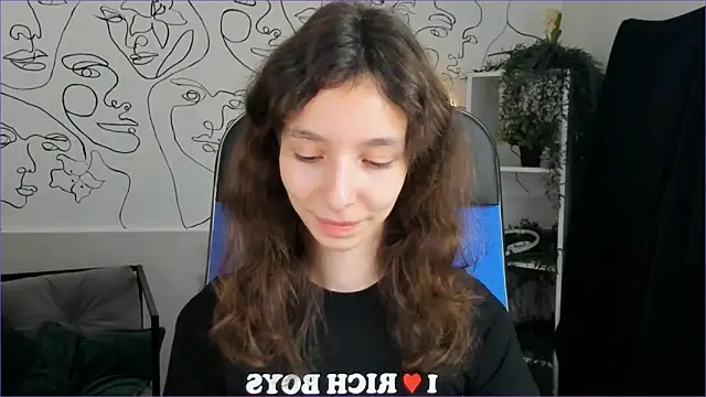 EmmanuellBrown online show from October 2025 01:03:02 PM