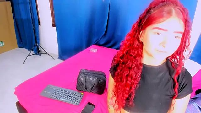 Snapshot of Venus_velvett chatting on October 2025 06:58:02 AM Venus velvett online show from October 2025 06:58:02 AM